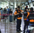 韩国一客机降落前舱门被打开 9名乘客被送医 - 西安网