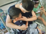 家长孩子为何卫生所门口排长队？ 幼儿园需统一体检 - 陕西网