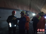 云南一在建高速公路隧道发生坍塌 十余人被困 - 西安网